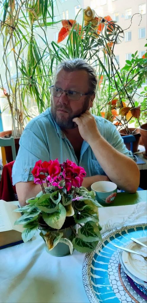 Ohjaaja Kari Kinnaslampi.